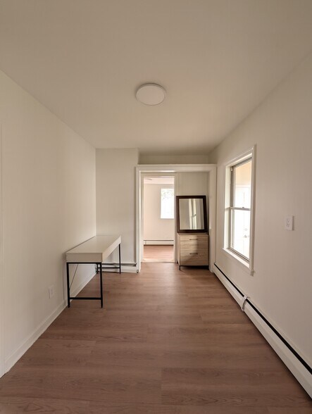 Building Photo - 656 Dorchester Ave