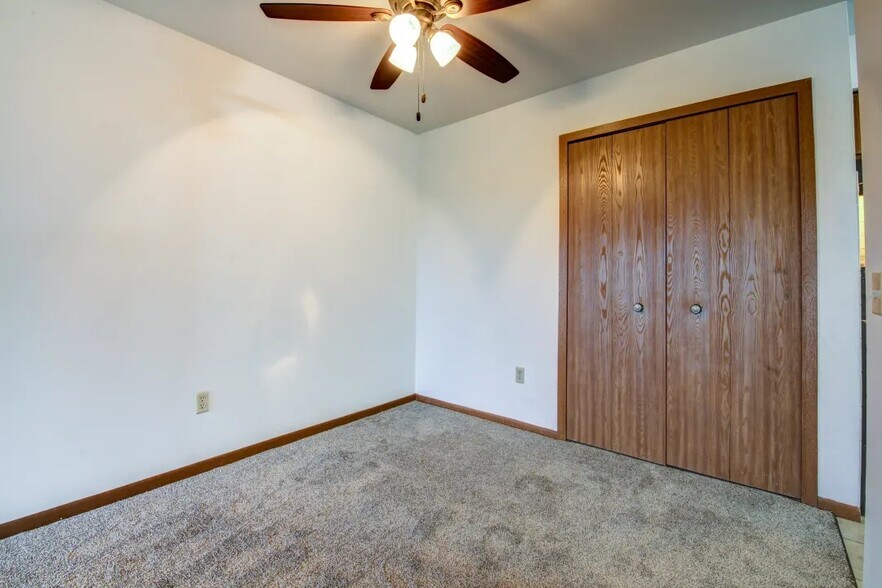 dining room - 203 W Parry St
