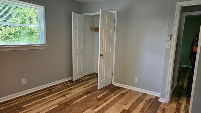 Building Photo - 231 Shamrock Rd