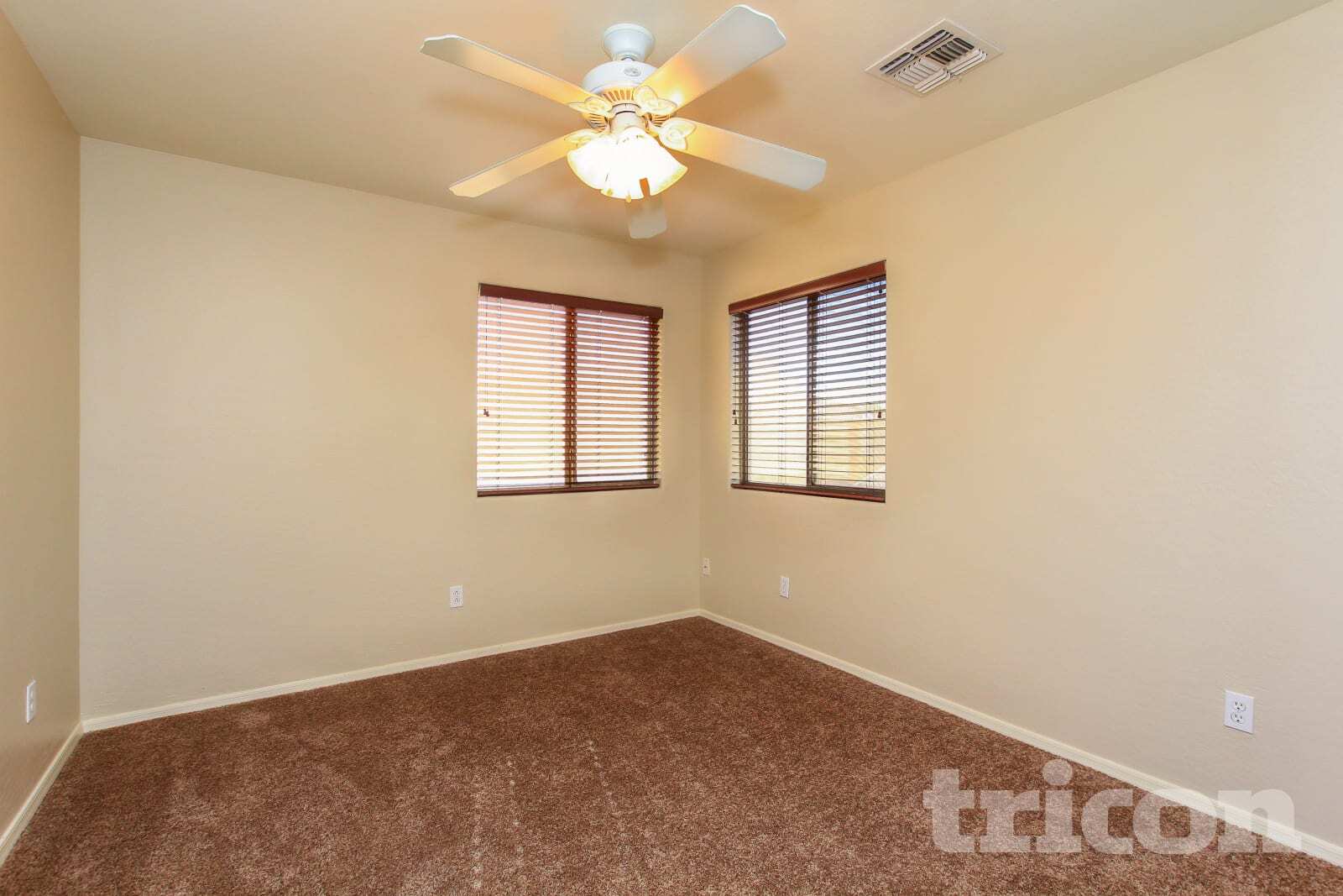 Building Photo - 16163 W Yucatan Dr