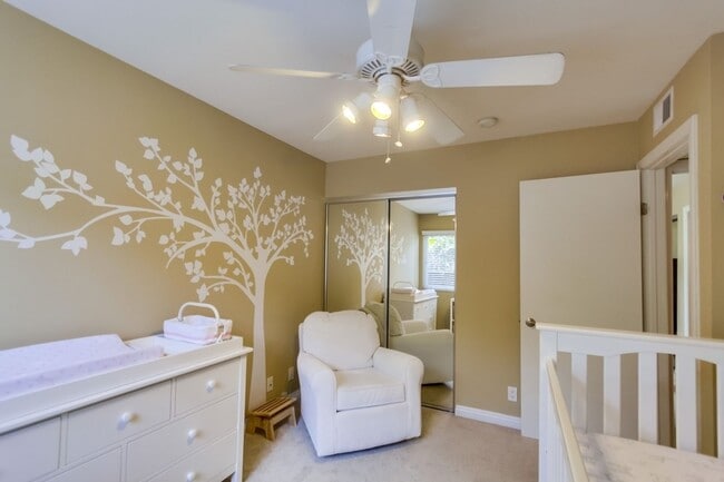 Building Photo - Heart of Normal Heights! 2 Bedrooms w/ In Unit Washer/Dryer! Two Assigned Gated Parking Spaces!