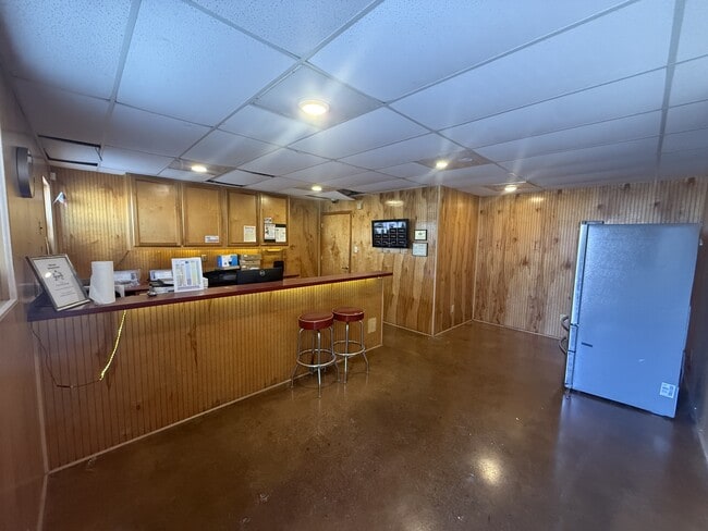 Building Photo - 23063 Texas 46STE 1