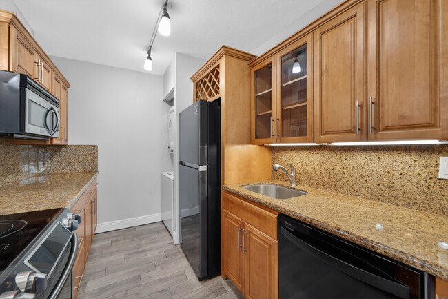 Building Photo - 801 Andrews Ave