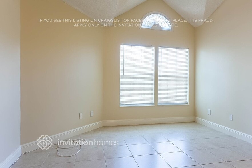 Building Photo - 125 Sherwood Dr