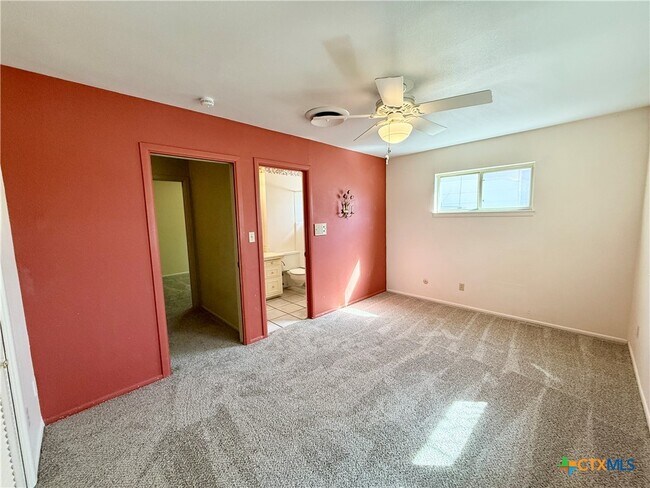 Building Photo - 1050 Elizabeth Ave