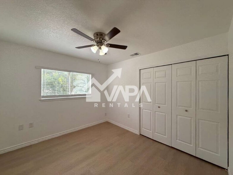 Building Photo - 106 Meadow Hill
