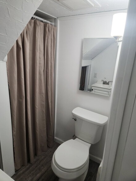 Building Photo - 61 Baird Ave