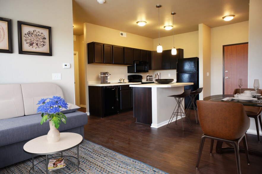 Broadway Apartments at Capitol Heights 42164282 E 50th St Des Moines