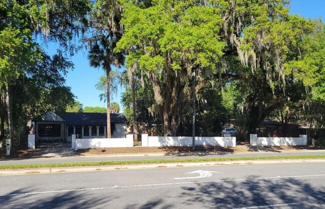 Building Photo - Cozy 2BR Home – Great Location in Kissimmee