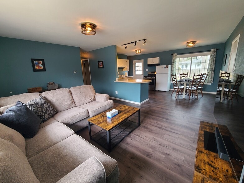 Building Photo - 510 Washington Park Blvd