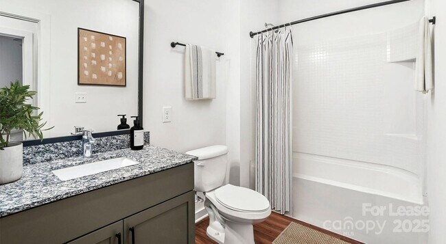 Building Photo - 305 Prine Pl