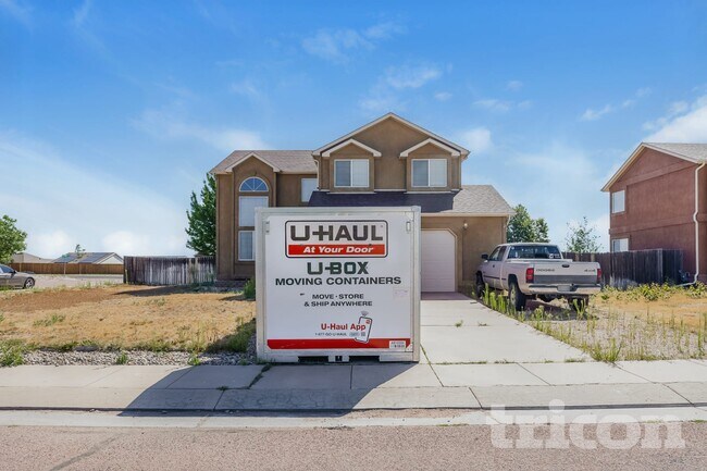 Building Photo - 3941 Roan Dr