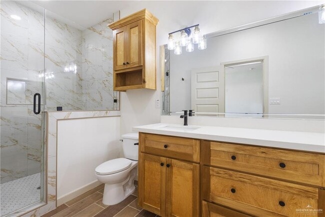 Building Photo - 17 N Alyna Ave