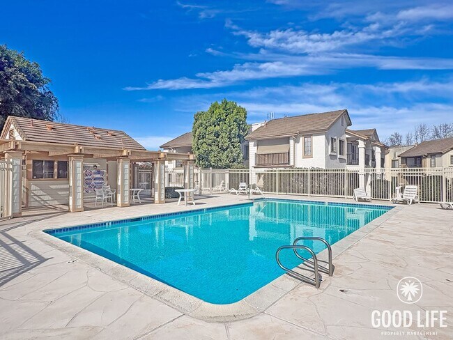 Building Photo - First-Floor Mira Mesa Condo with Patio & Ensuite Bedrooms