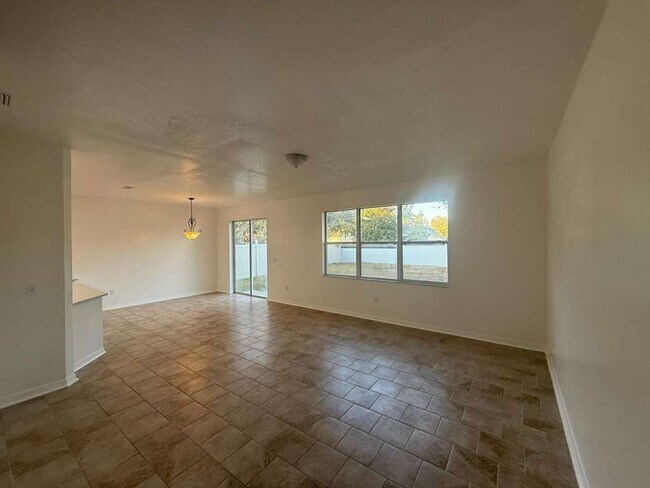 Building Photo - Stunning 3BR Home for Rent – Land O’ Lakes, FL