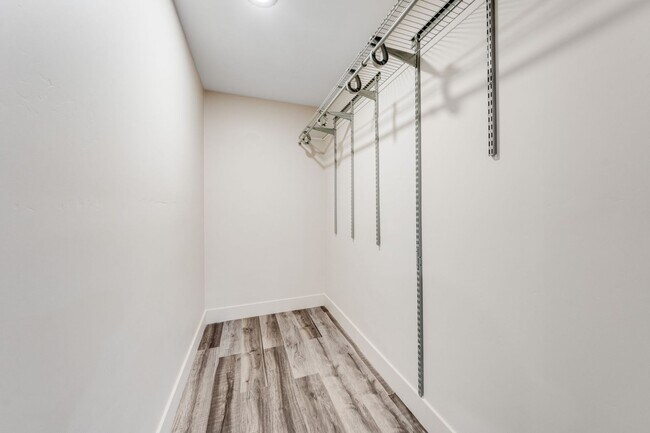 Building Photo - Updated Georgetown Home on 5 Acres with Huge Deck!