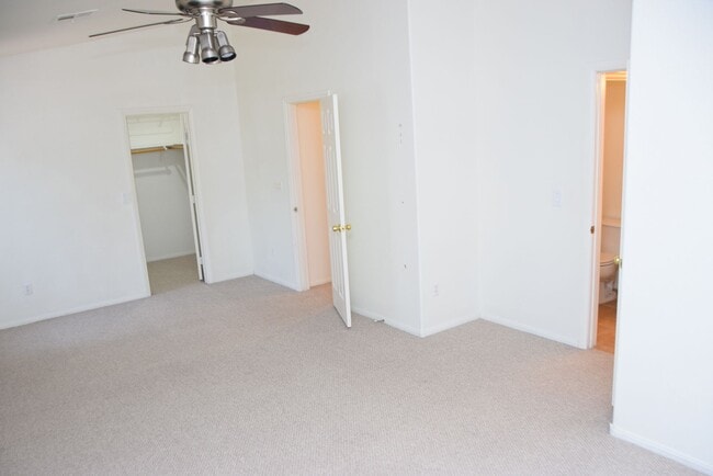Building Photo - SUMMERLIN - 2 STORY HOME