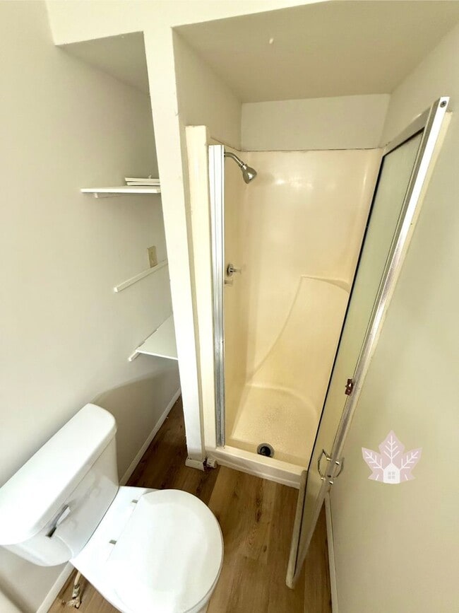 Building Photo - Charming 3-Bedroom Rental, Newly Updated! ...