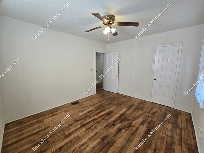 Building Photo - 1264 Byewood Ln SW