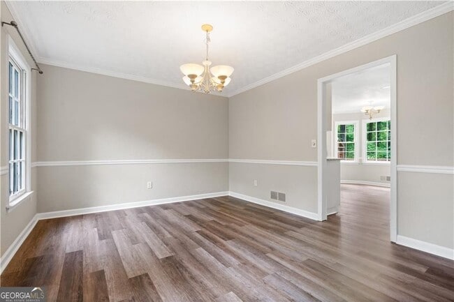 Building Photo - 4752 Forest Glen Ct NE