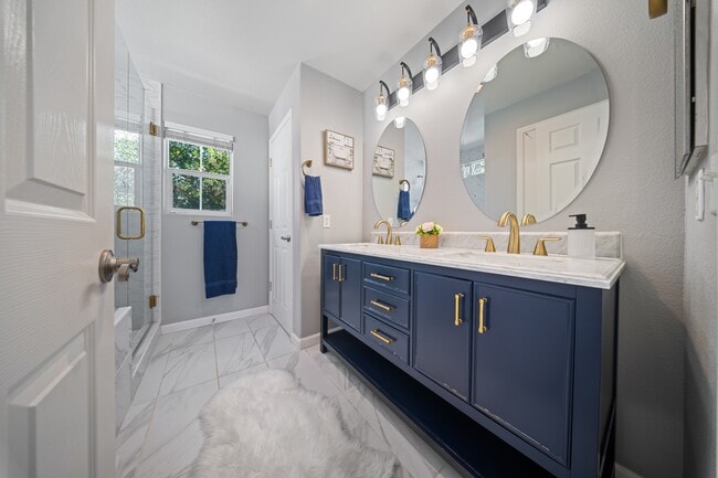 Building Photo - 4376 Grafton Cir