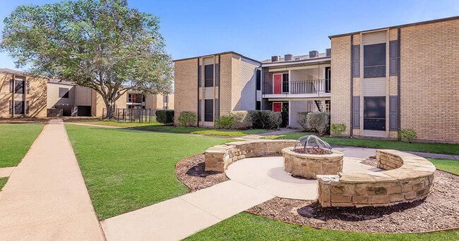 Building Photo - The Adaire Apartment Homes