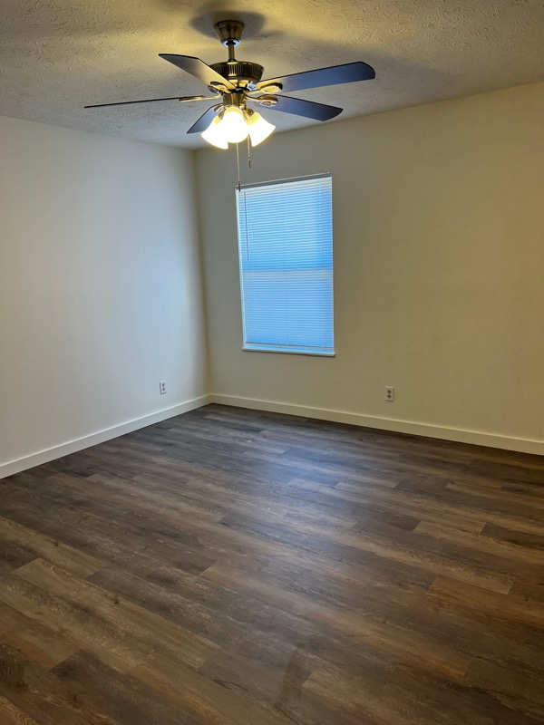 Building Photo - 122 Detchon Ct