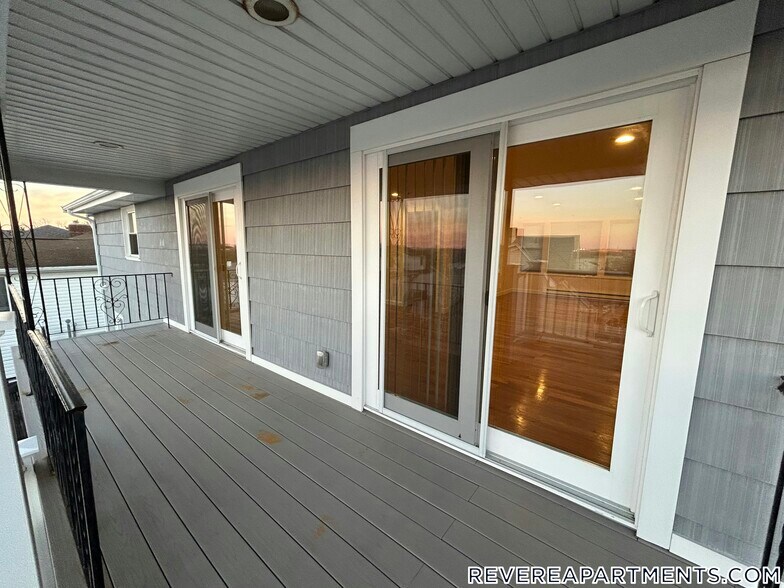 Building Photo - 48 Hauman St