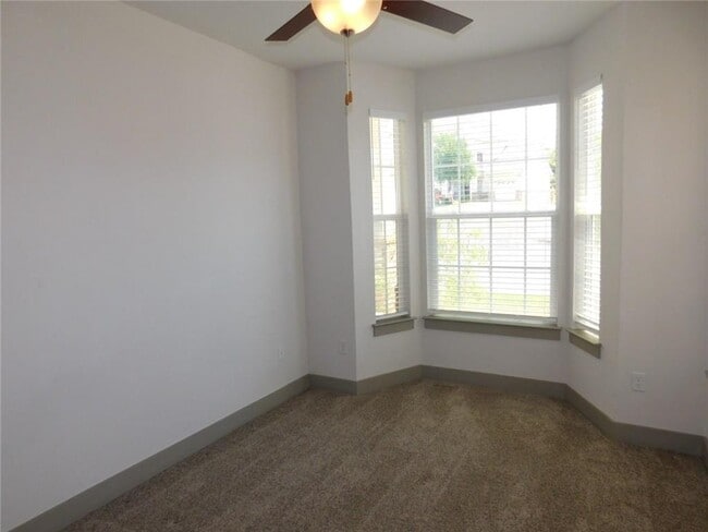 Building Photo - 12182 Abbey Glen Ln