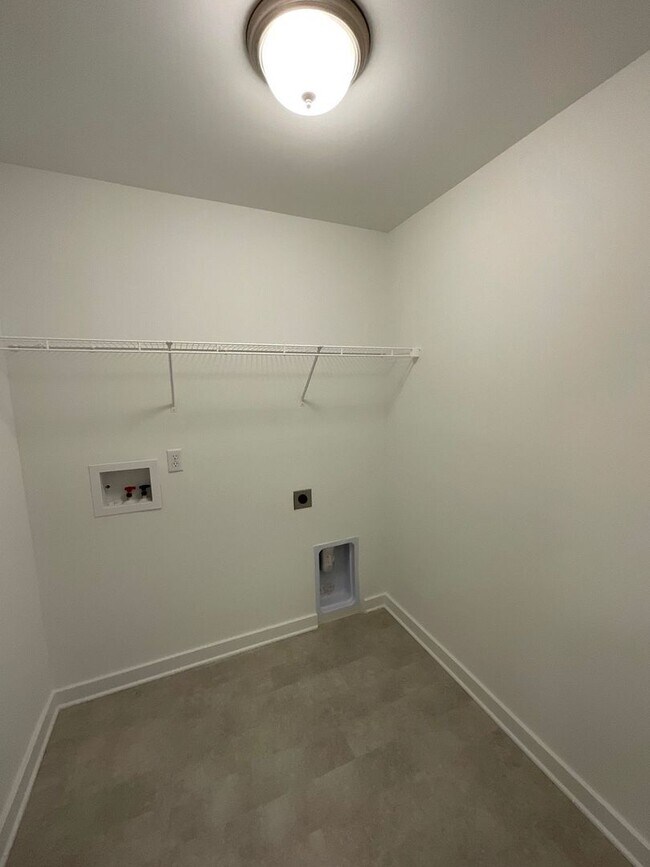 Building Photo - Home for Rent in Clanton, AL! Available to View Now!!!