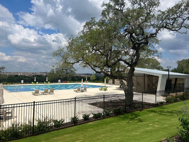 Building Photo - UPGRADED 2359 SF in HIDDEN TRAILS - 4 BR/3...