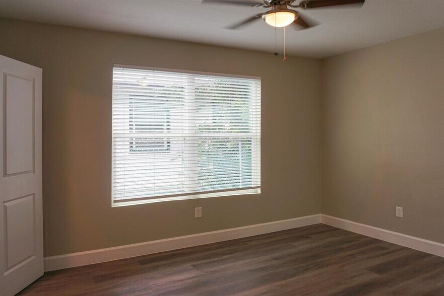 2nd bedroom - 3703 Market St