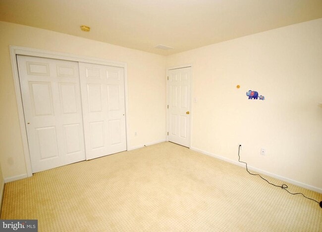 Building Photo - 43 Lockwood Dr