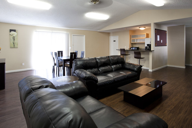 TowerApartments_Hermiston_OR_LivingRoom - Tower