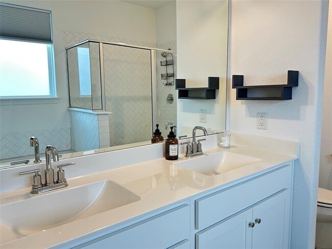 Building Photo - 19320 Forman Dr