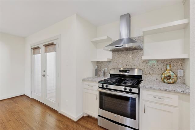 Building Photo - 10314 Baronne Cir