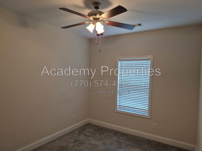 Building Photo - 134 Summer Grove Ln