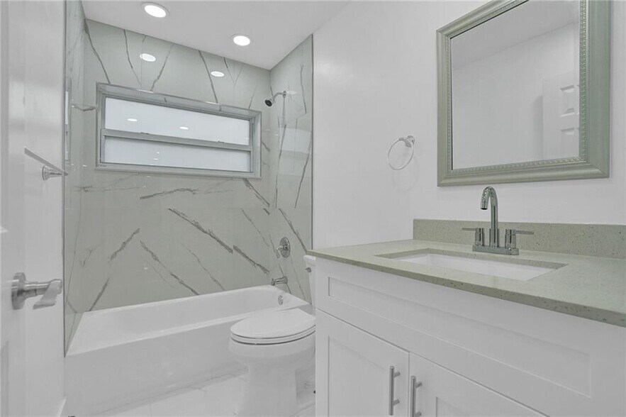 Building Photo - 8060 NW 45th St