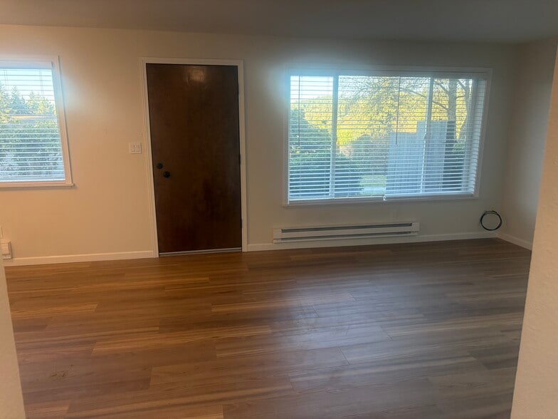 Building Photo - 7409 Hill Ave