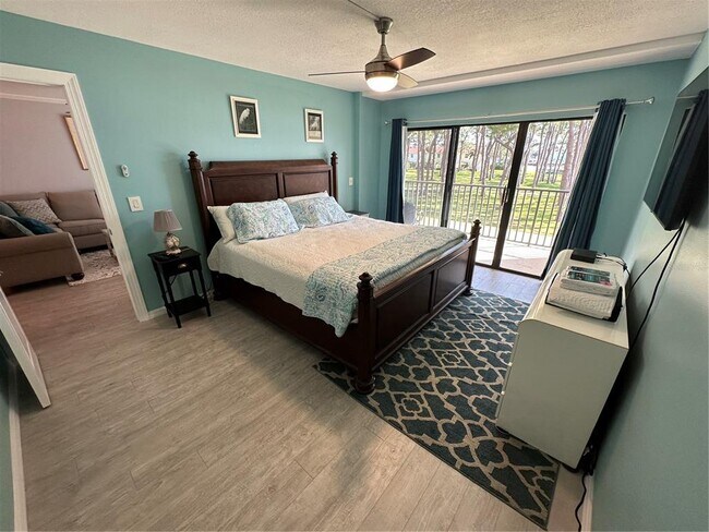 Building Photo - 2700 Bayshore Blvd