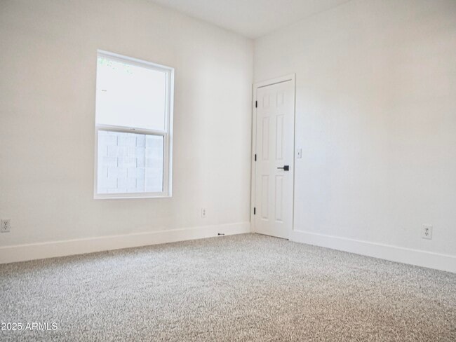 Building Photo - 1187 E Cowboy Cove Trail