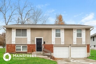 Building Photo - 6302 E 140th Terrace