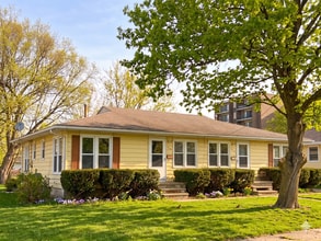 Building Photo - 1312 W 37th St