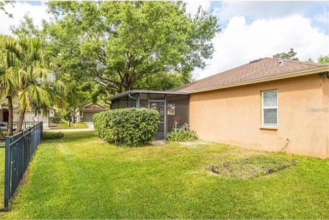 Building Photo - 15534 Martinmeadow Dr