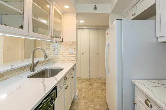 Building Photo - 88 Cutter Mill Rd