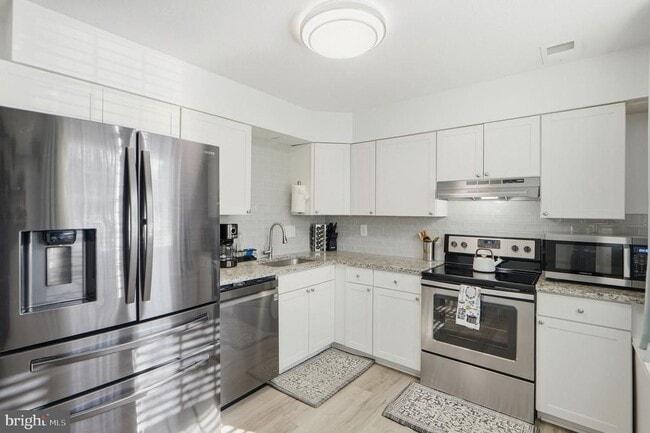 Building Photo - 1013 Copperfield Ct