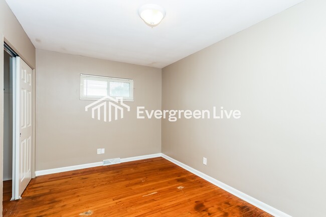 Building Photo - Coming Soon!