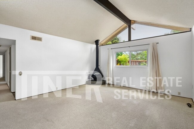 Building Photo - 4730 Clothier Way