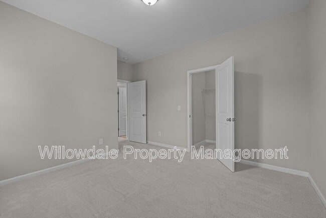 Building Photo - 4107 Bluff Oak Dr