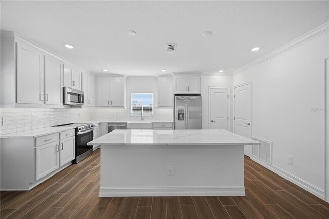 Building Photo - 4510 S Manhattan Ave